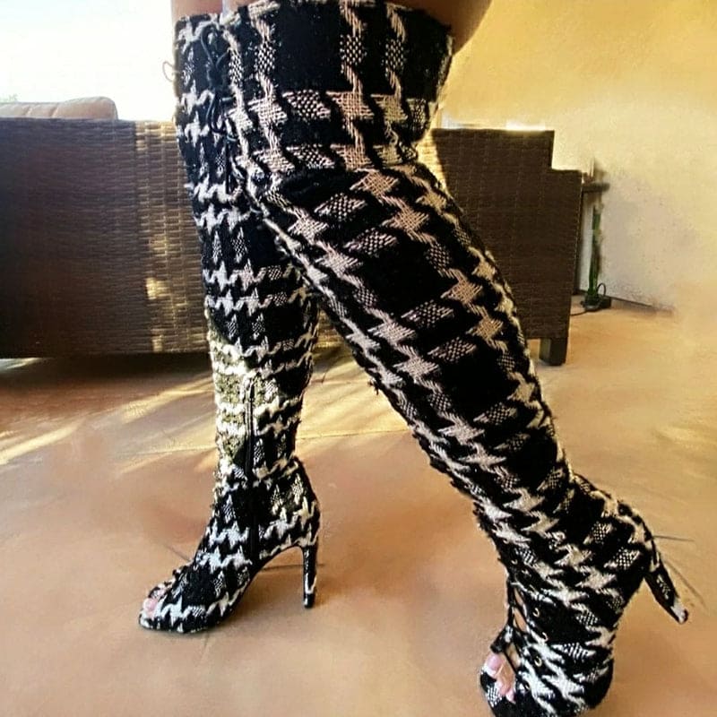 Rayna Houndstooth Boots