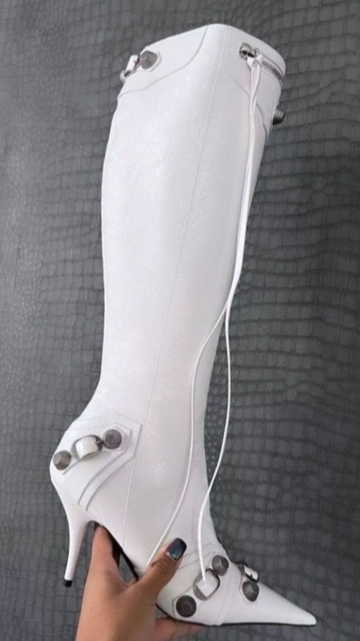 Iconic Status Boots